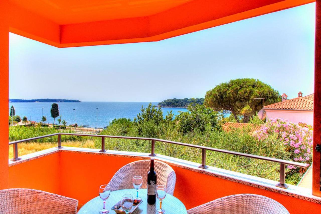 Apartments Petra Near Beach Веруда Экстерьер фото
